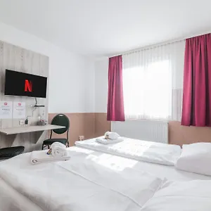 3* Hotel Cafe Galerie - Smart Tv - Free Parking